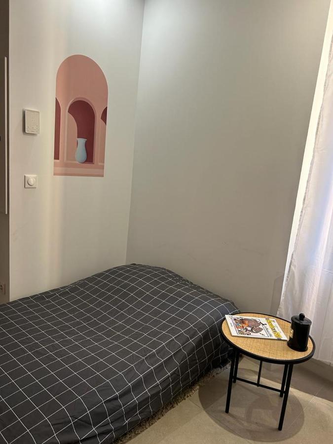 Forum Julii - Centre Historique - Suite Tout Confort - Wifi Fréjus Eksteriør billede